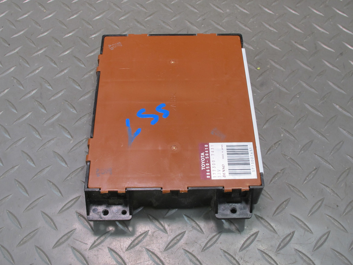 04-06 Lexus UCF30L LS430 A/C Climate Control Amplifier Module 88650-50410 OEM