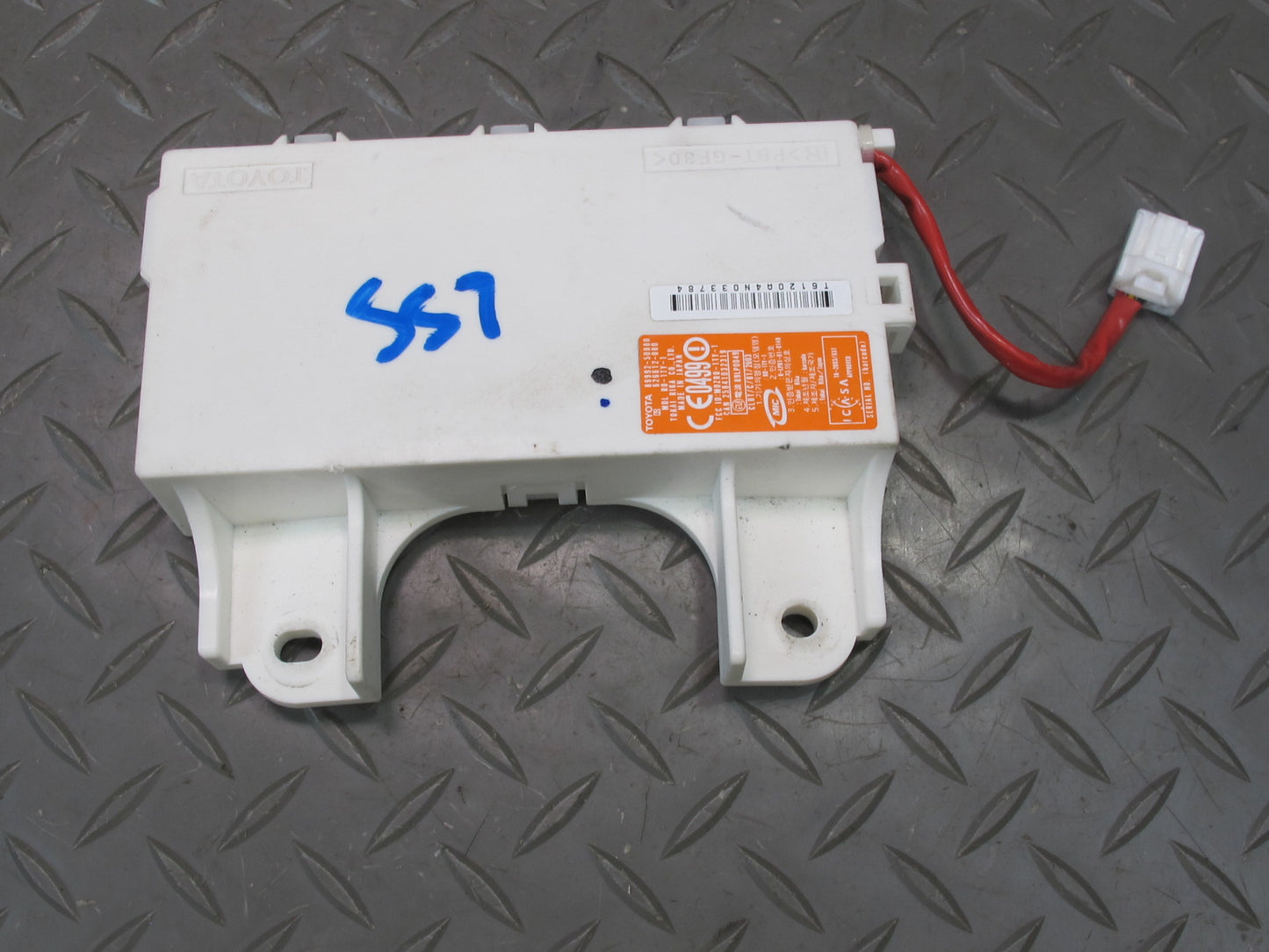 04-06 Lexus UCF30L LS430 Rear Electrical KEY Oscillator 89992-50080 OEM