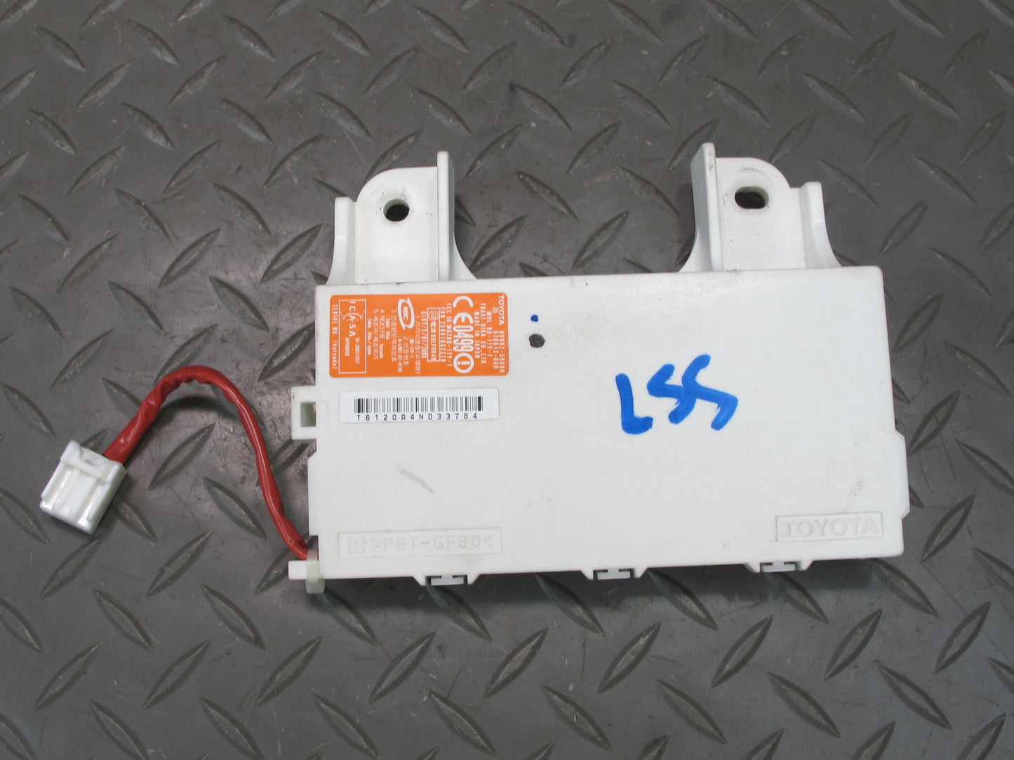 04-06 Lexus UCF30L LS430 Rear Electrical KEY Oscillator 89992-50080 OEM