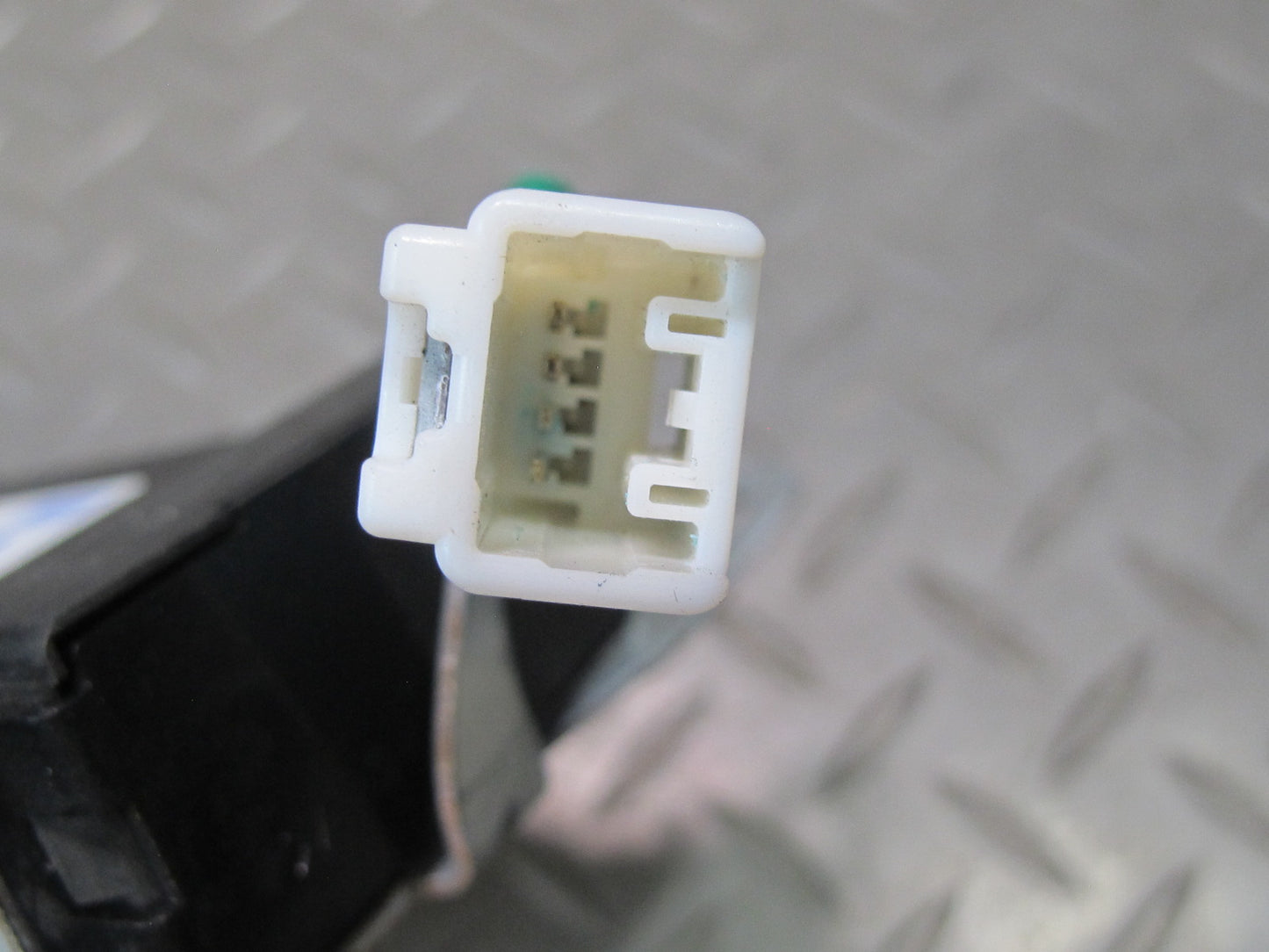 04-06 Lexus UCF30L LS430 Door Control Receiver Module 89741-50460 OEM