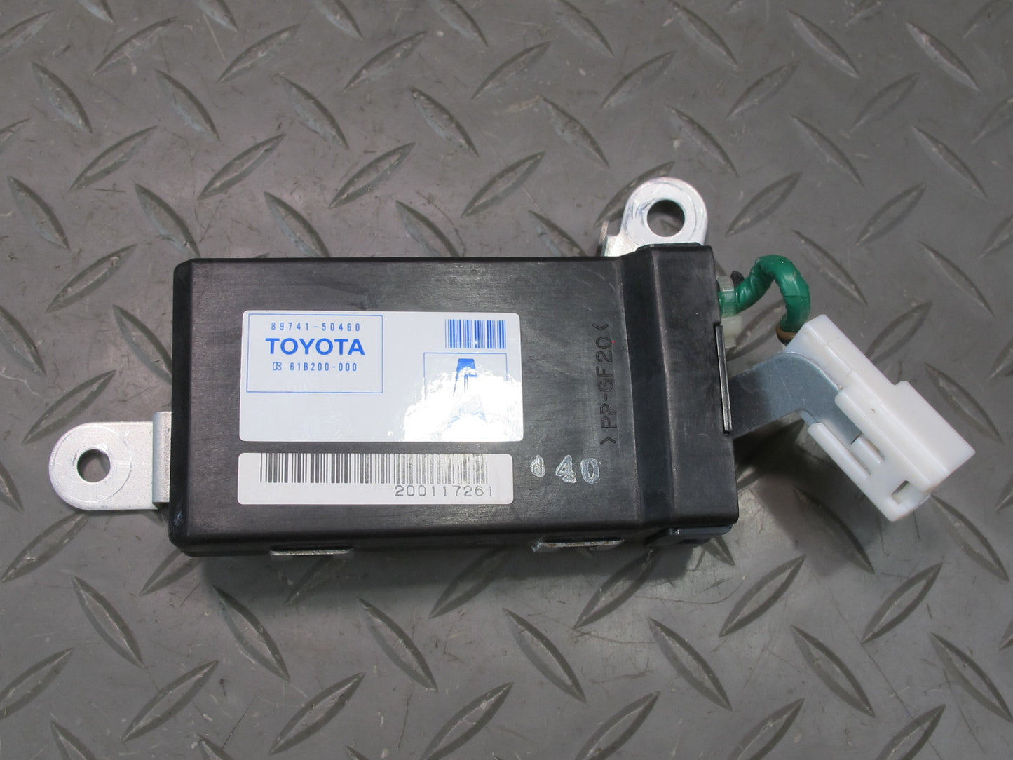 04-06 Lexus UCF30L LS430 Door Control Receiver Module 89741-50460 OEM