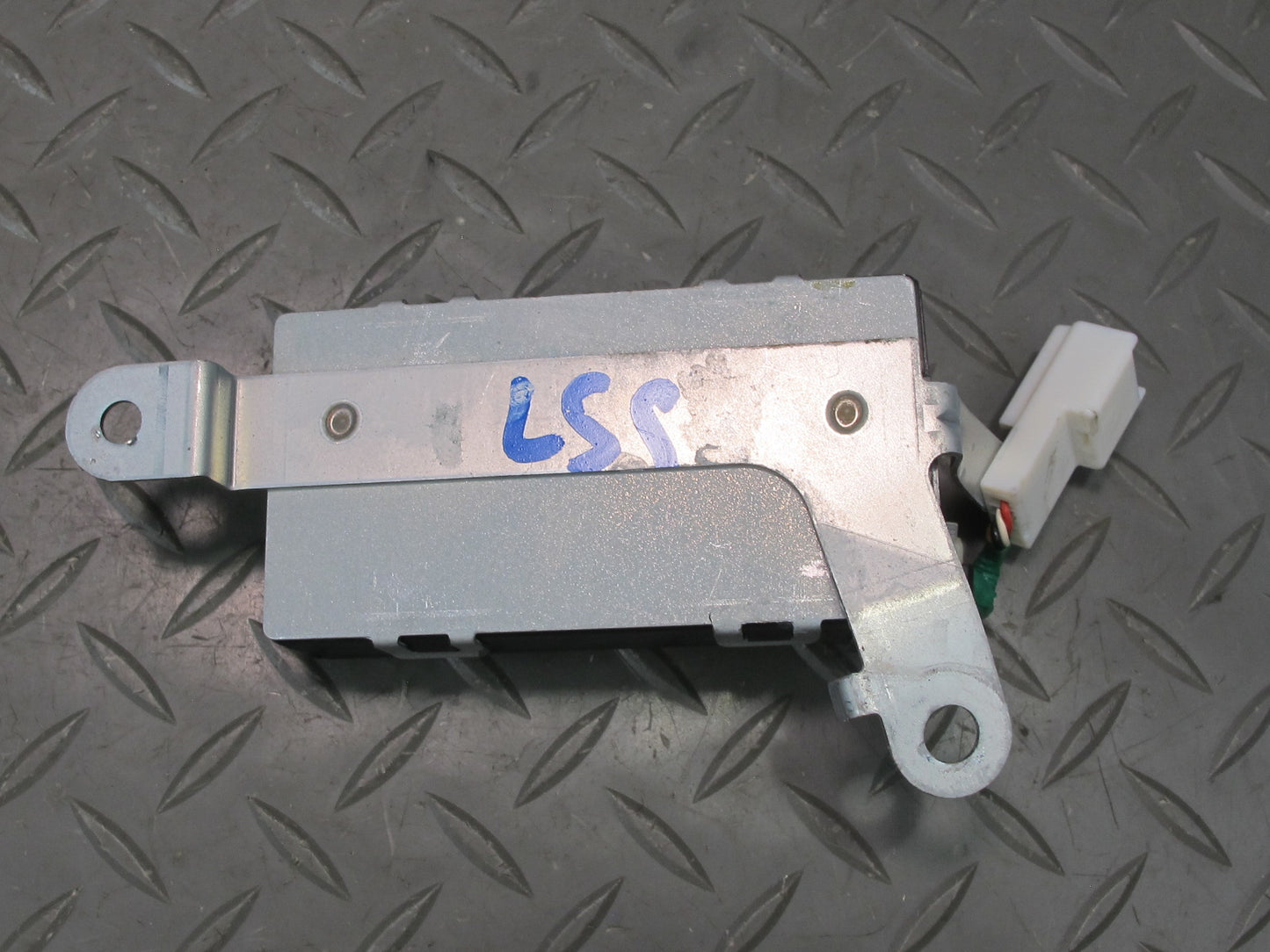 04-06 Lexus UCF30L LS430 Door Control Receiver Module 89741-50460 OEM