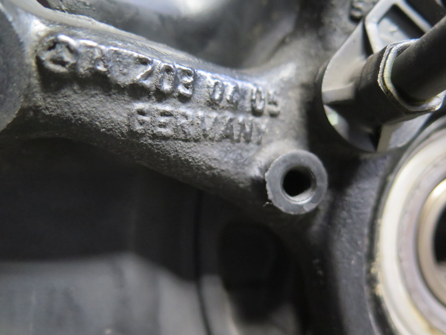 05-11 Mercedes R171 Slk-class Rear Right Spindle Knuckle Wheel Hub Bearing OEM