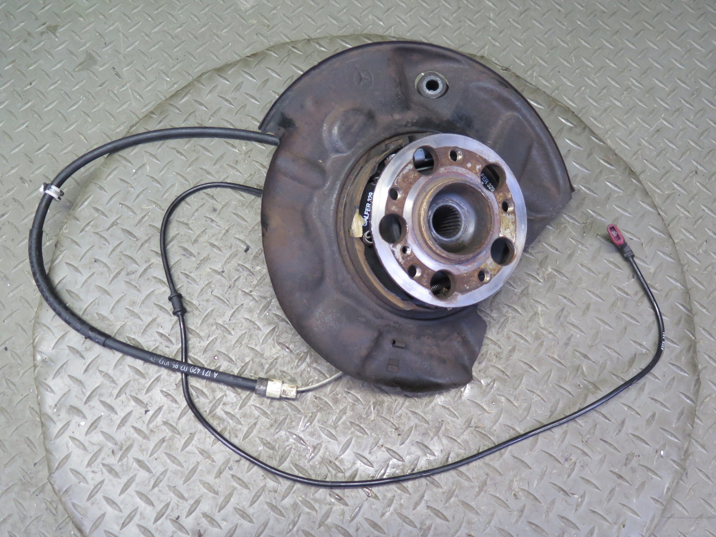 05-11 Mercedes R171 Slk-class Rear Right Spindle Knuckle Wheel Hub Bearing OEM