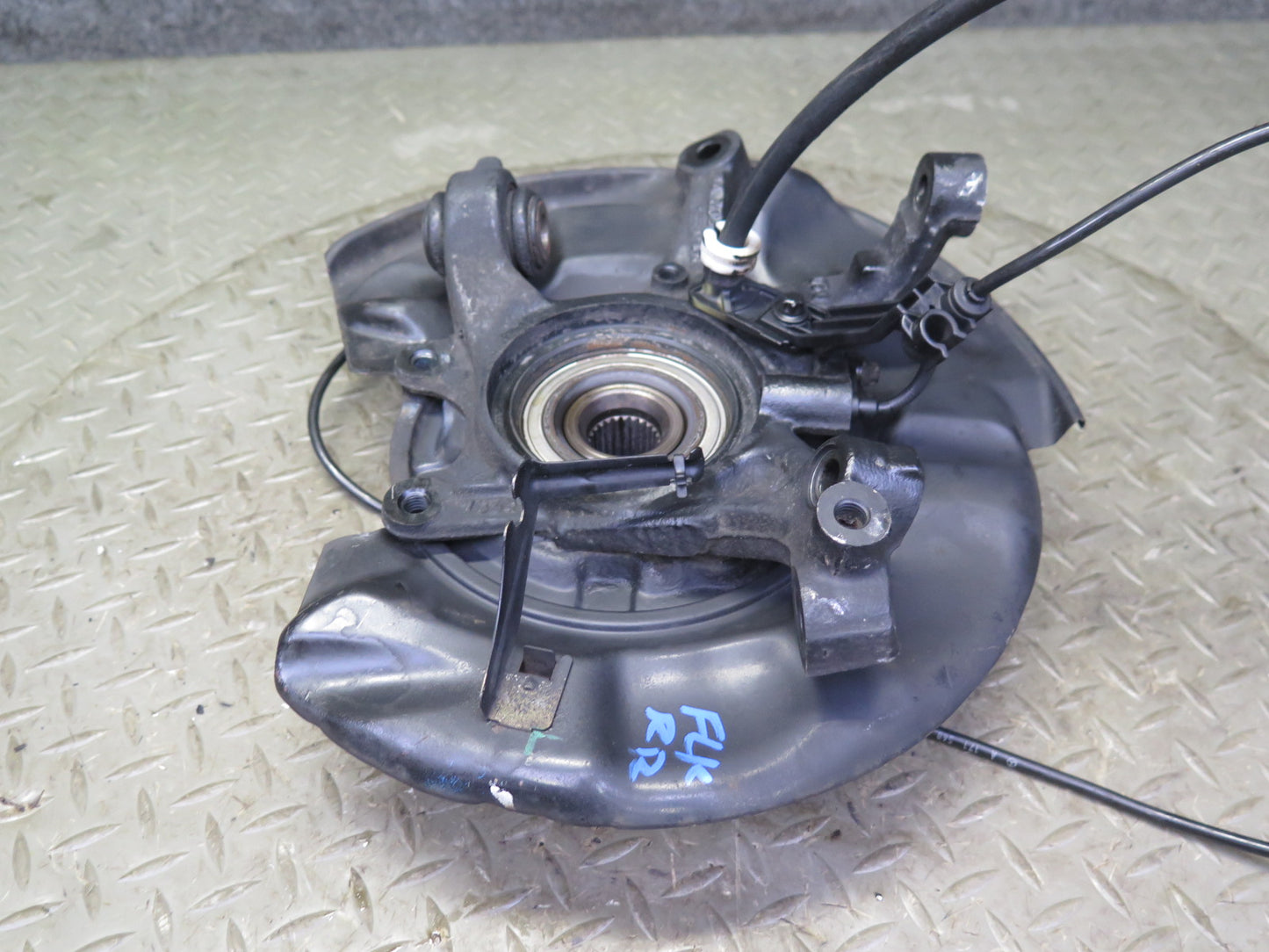 05-11 Mercedes R171 Slk-class Rear Right Spindle Knuckle Wheel Hub Bearing OEM