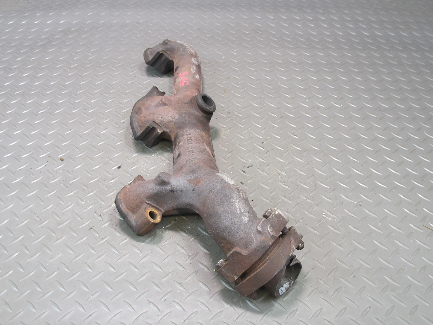 82-83 Mercedes W123 240D 616.912 Diesel Engine Exhaust Manifold 6161420901 OEM