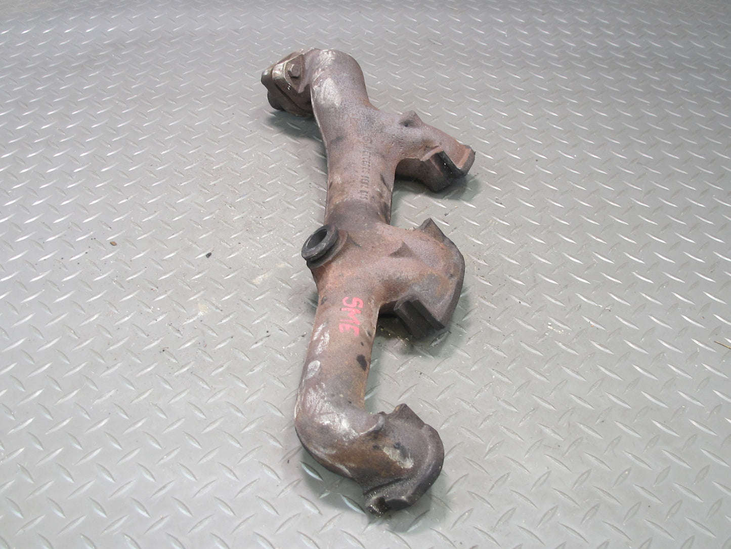 82-83 Mercedes W123 240D 616.912 Diesel Engine Exhaust Manifold 6161420901 OEM