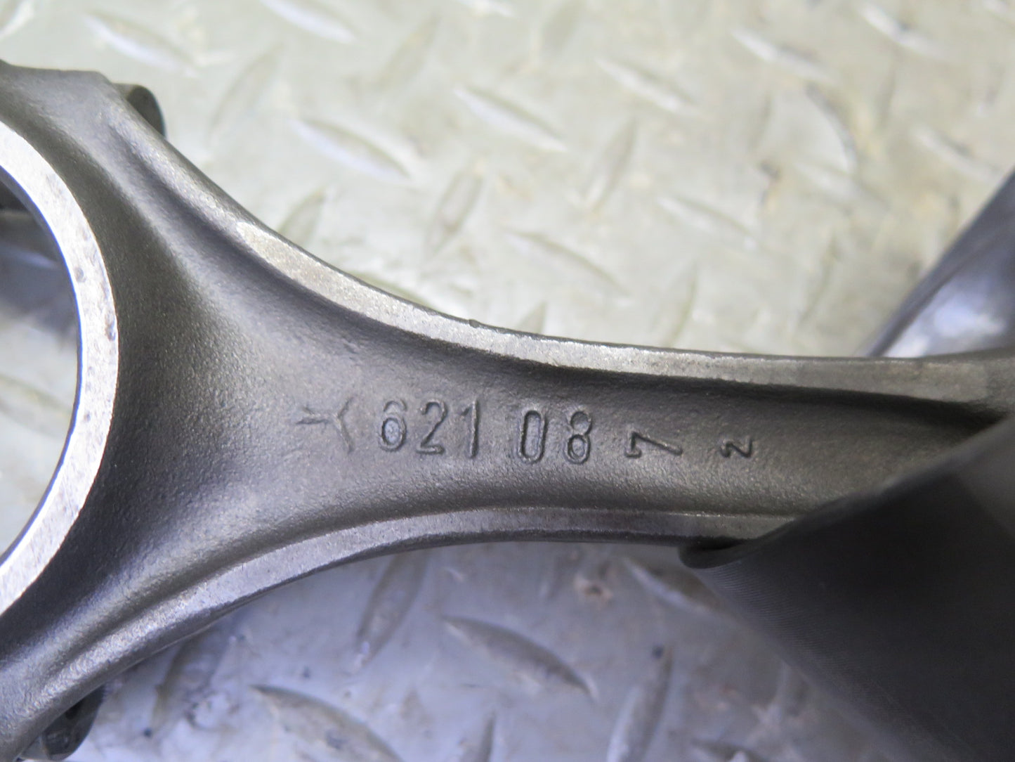 81-83 Mercedes W123 240D OM616 Diesel Set of 4 Engine Piston Connecting Rod OEM