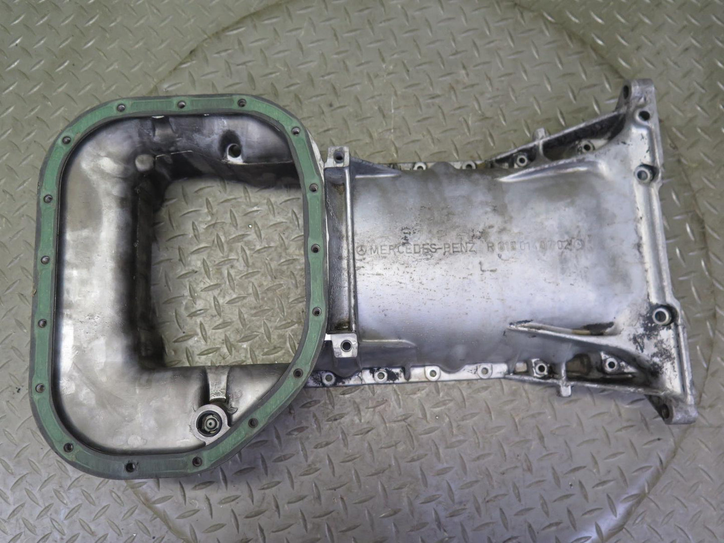 82-83 Mercedes W123 240D OM616 616.912 Diesel Engine Upper Oil Pan w Tube OEM