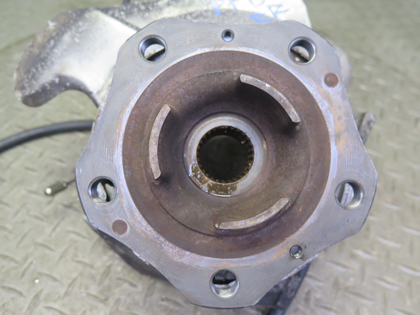 1997-2004 Porsche Boxster 986 Rear Right Spindle Knuckle Wheel Hub Bearing