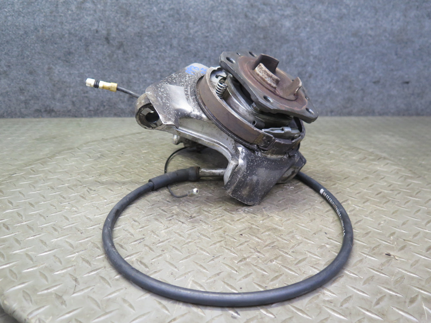 1997-2004 Porsche Boxster 986 Rear Right Spindle Knuckle Wheel Hub Bearing