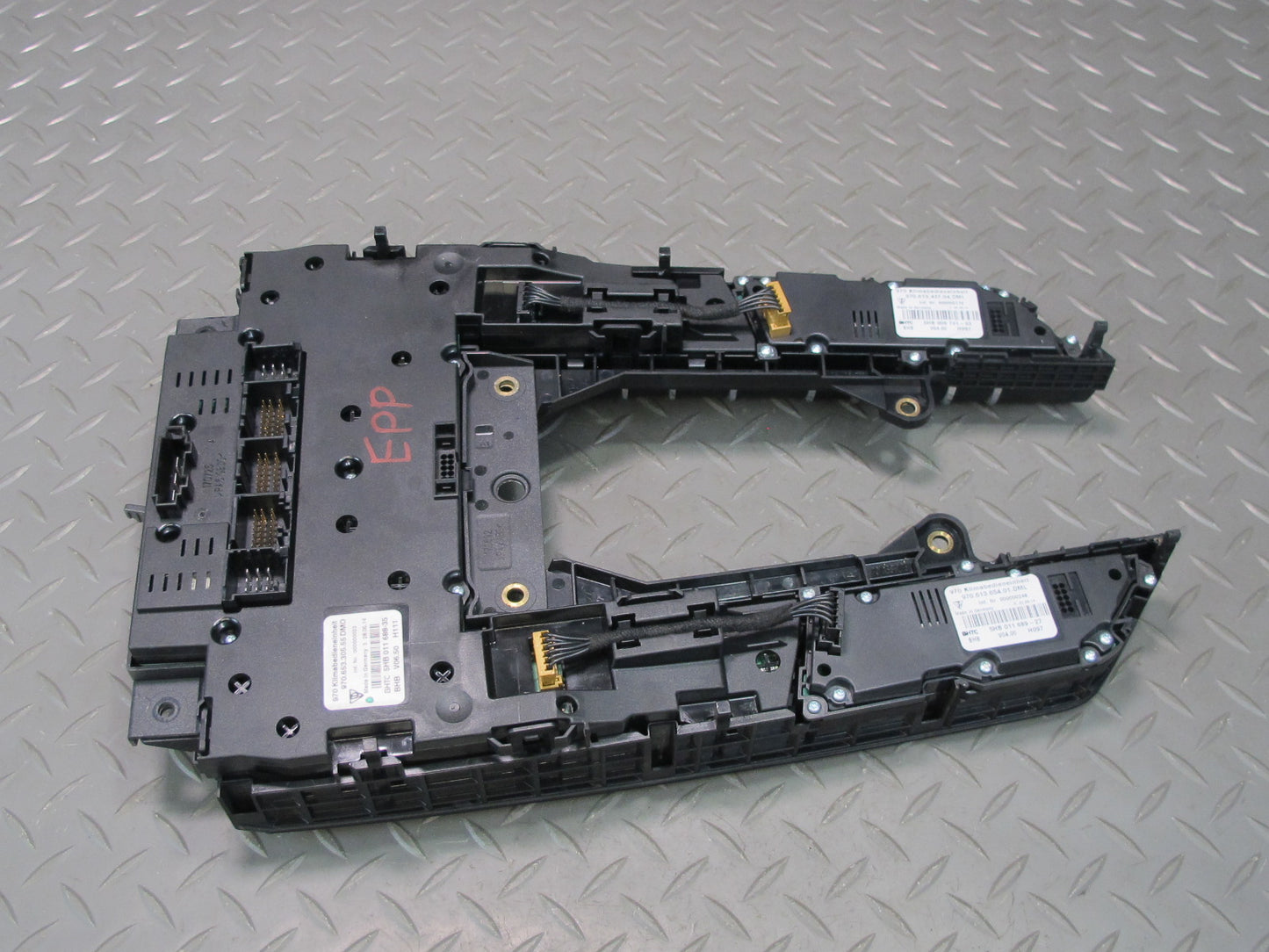 14-16 Porsche Panamera 970 Center Console Temperature A/C Control Switch Panel