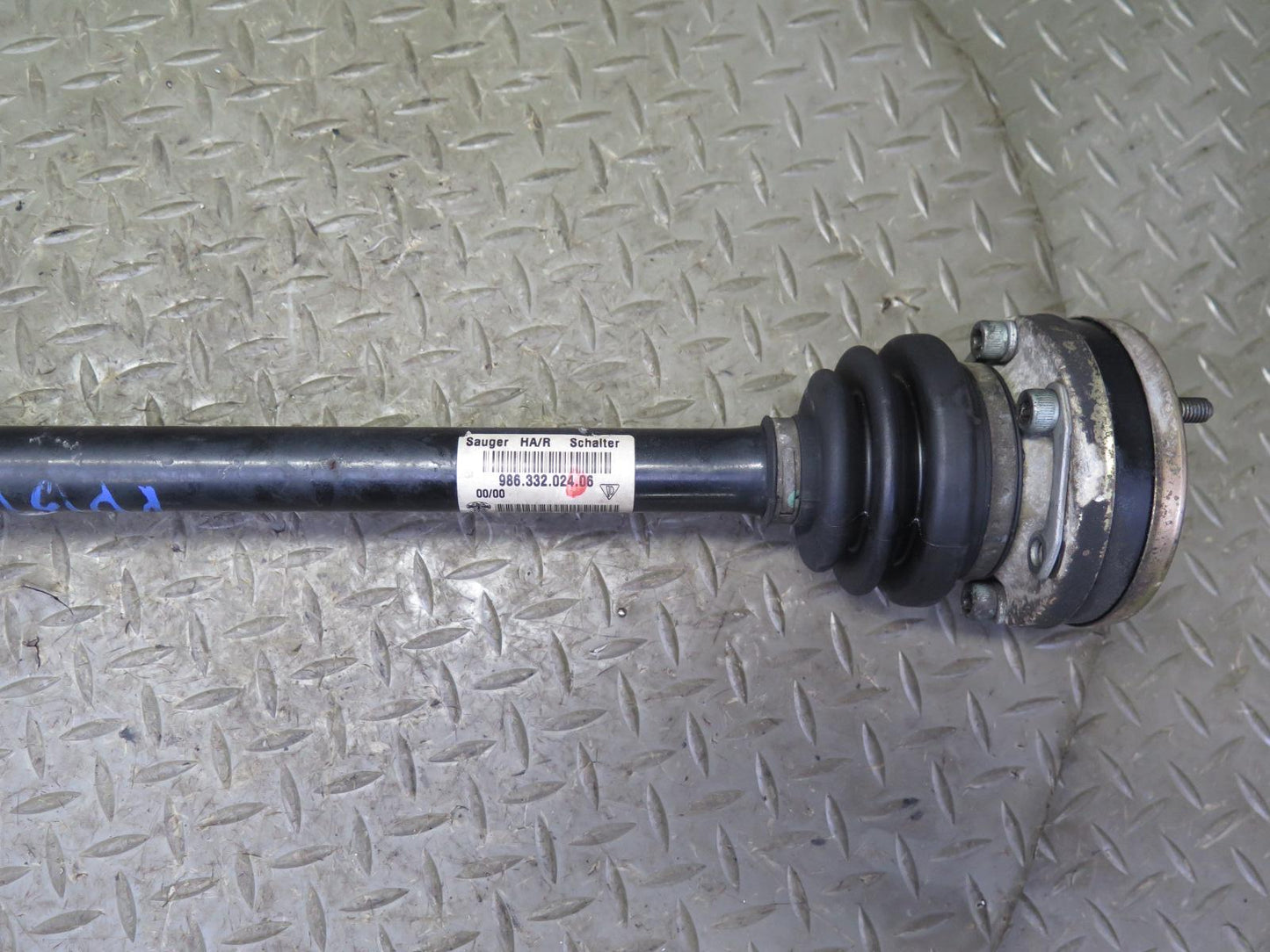 1997-2002 Porsche Boxster 986 RWD M/T Rear Right Axle Shaft 98633202406