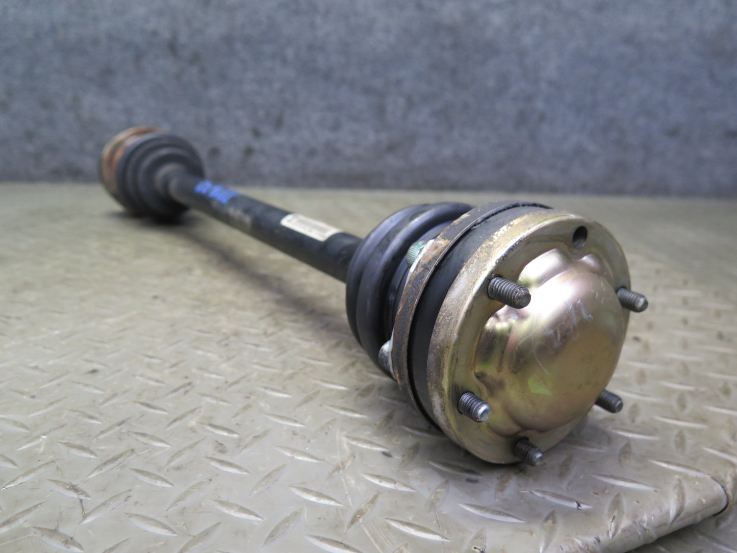1997-2002 Porsche Boxster 986 RWD M/T Rear Right Axle Shaft 98633202406