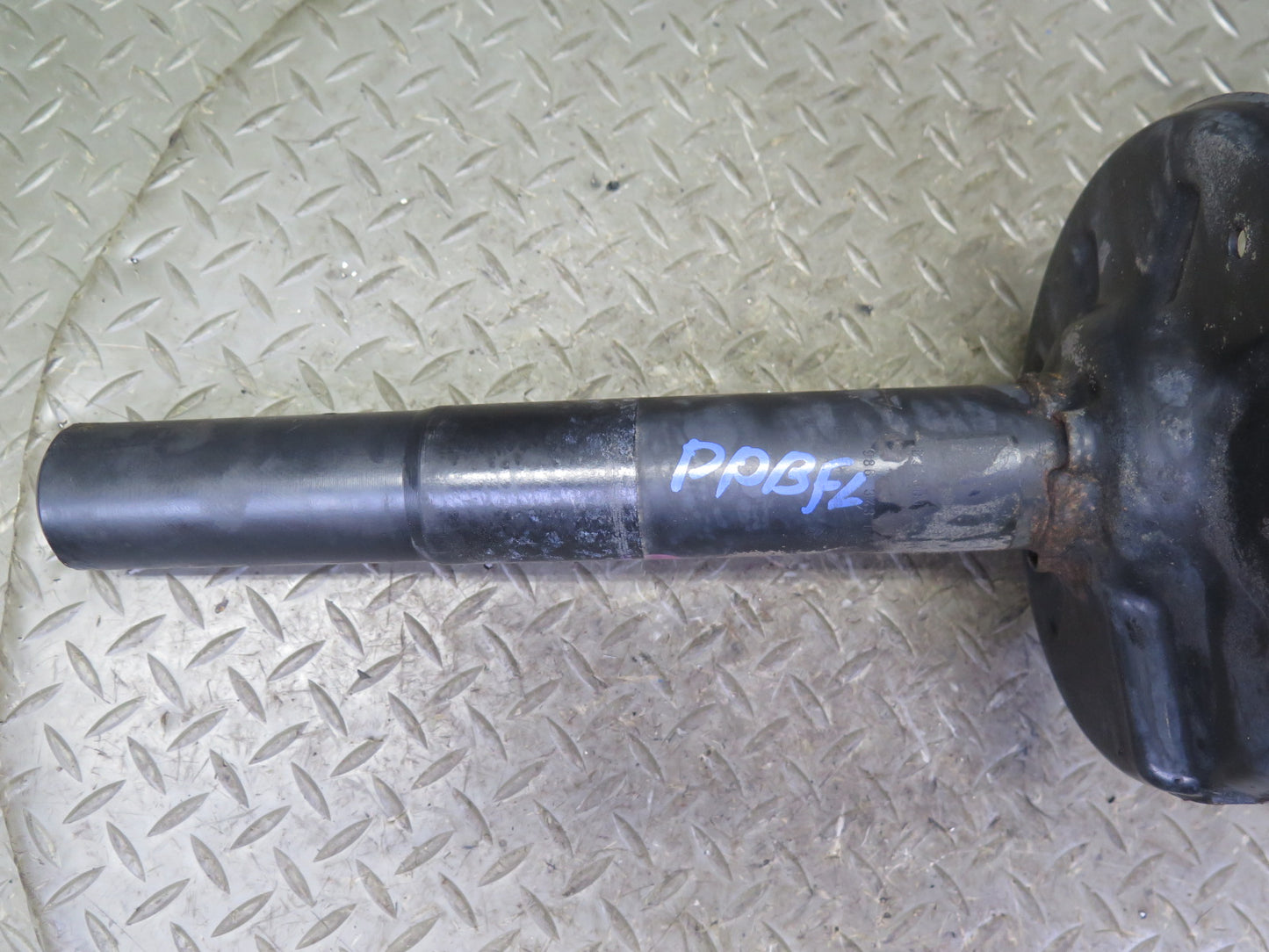 1997-2004 Porsche Boxster 986 Front Left & Right Side Strut Shock Absorber Set