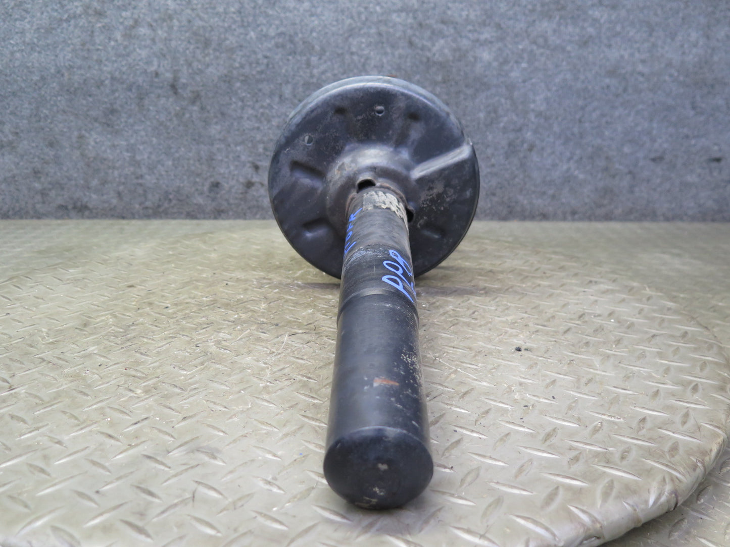 1997-2004 Porsche Boxster 986 Front Left & Right Side Strut Shock Absorber Set