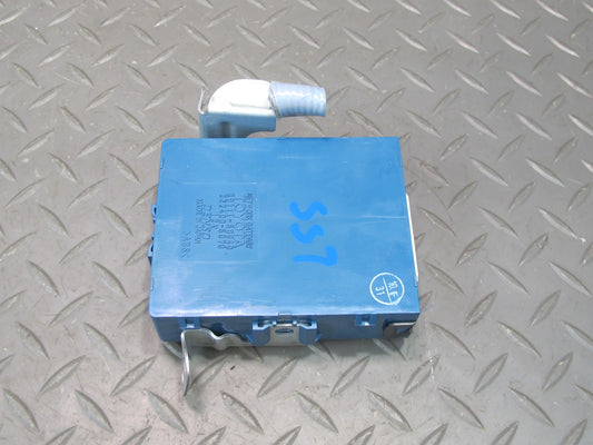 04-06 Lexus UCF30L LS430 Network Gateway Control Module 89111-50040 OEM