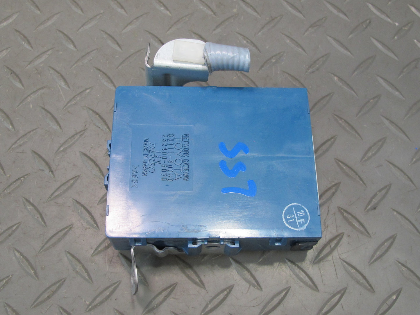 04-06 Lexus UCF30L LS430 Network Gateway Control Module 89111-50040 OEM