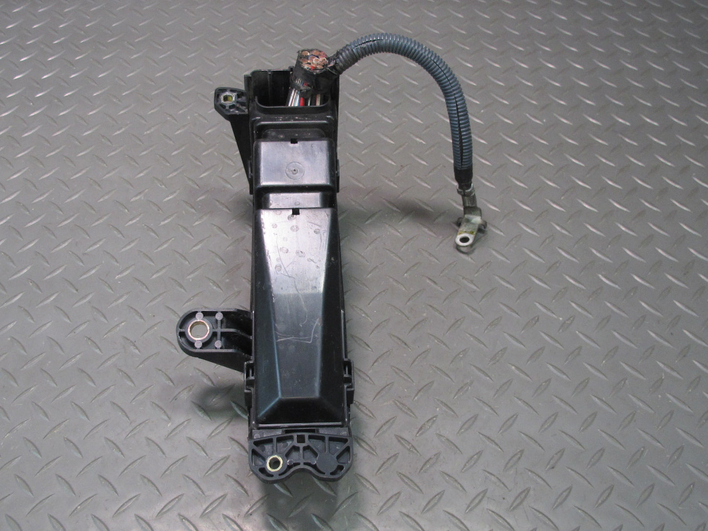 04-06 Lexus UCF30L LS430 Under Hood Junction Relay Fuse Box OEM