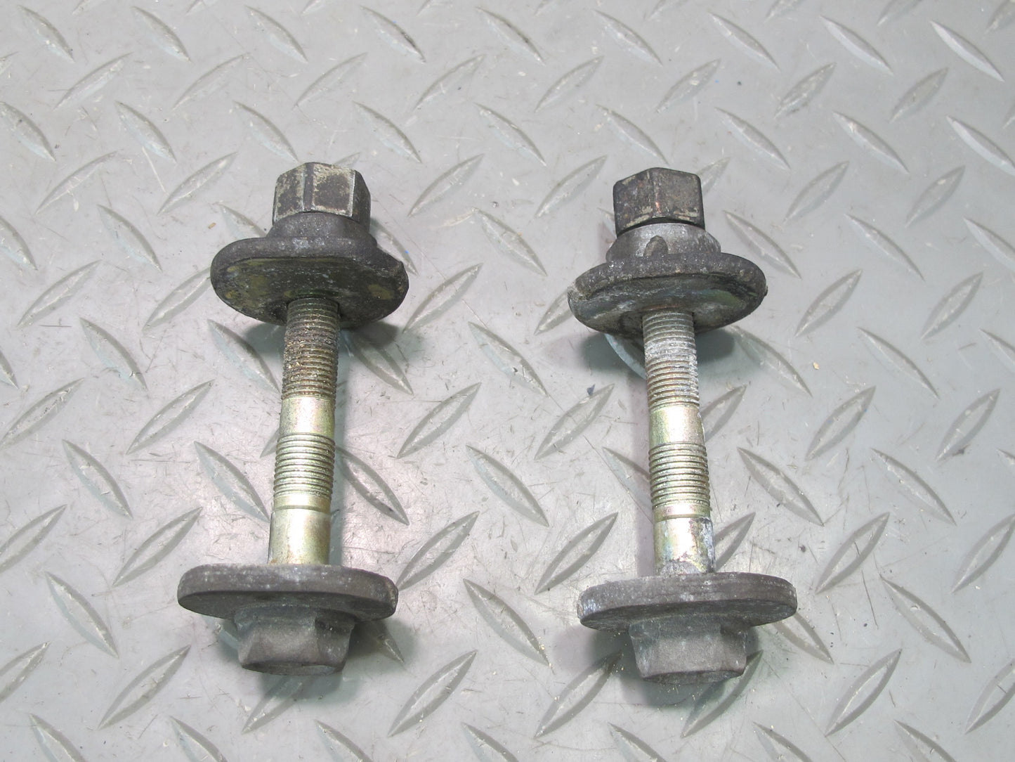 01-06 Lexus UCF30L LS430 Set of 2 Rear Suspension Eccentric Camber Bolt OEM