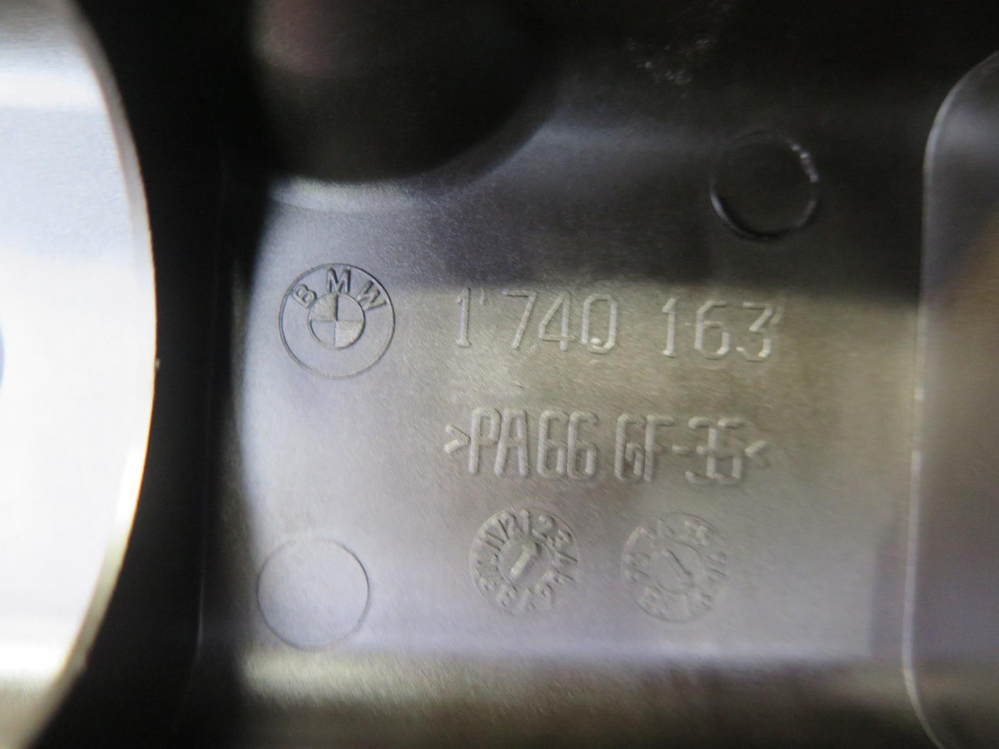 96-99 BMW E36 328iC M52 Engine Intake Camshaft w Tray & Cover OEM