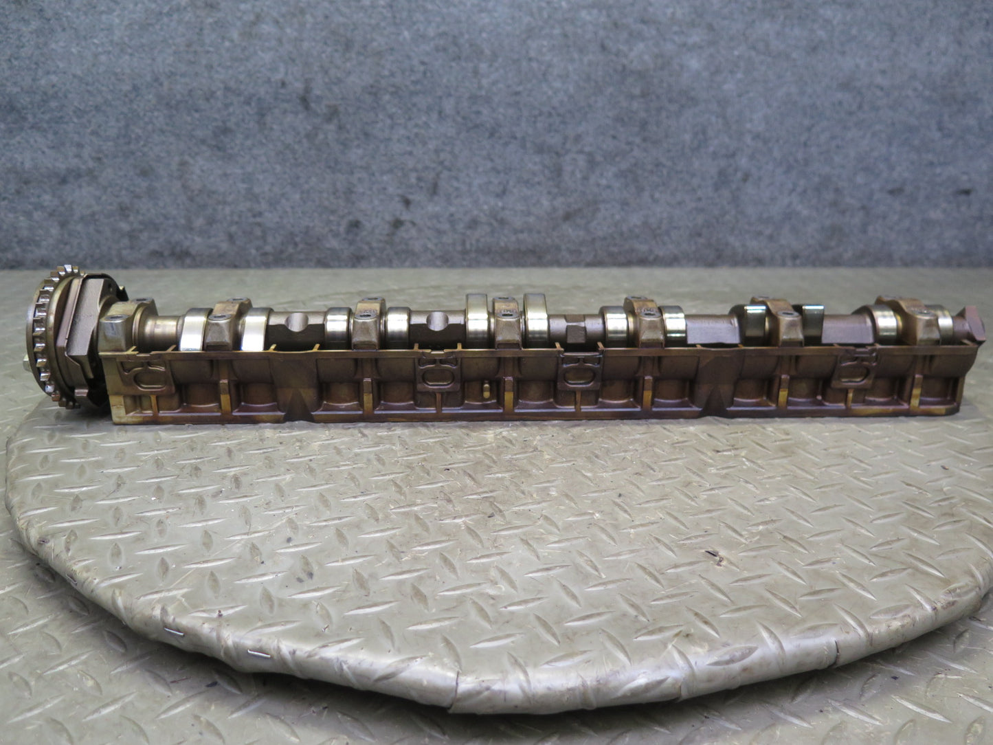 96-99 BMW E36 328iC M52 Engine Intake Camshaft w Tray & Cover OEM