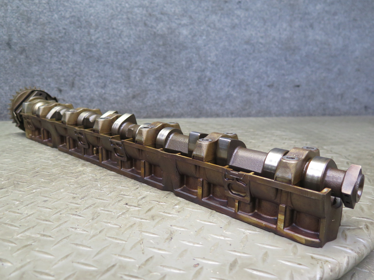 96-99 BMW E36 328iC M52 Engine Intake Camshaft w Tray & Cover OEM