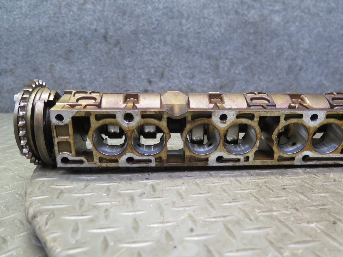 96-99 BMW E36 328iC M52 Engine Intake Camshaft w Tray & Cover OEM