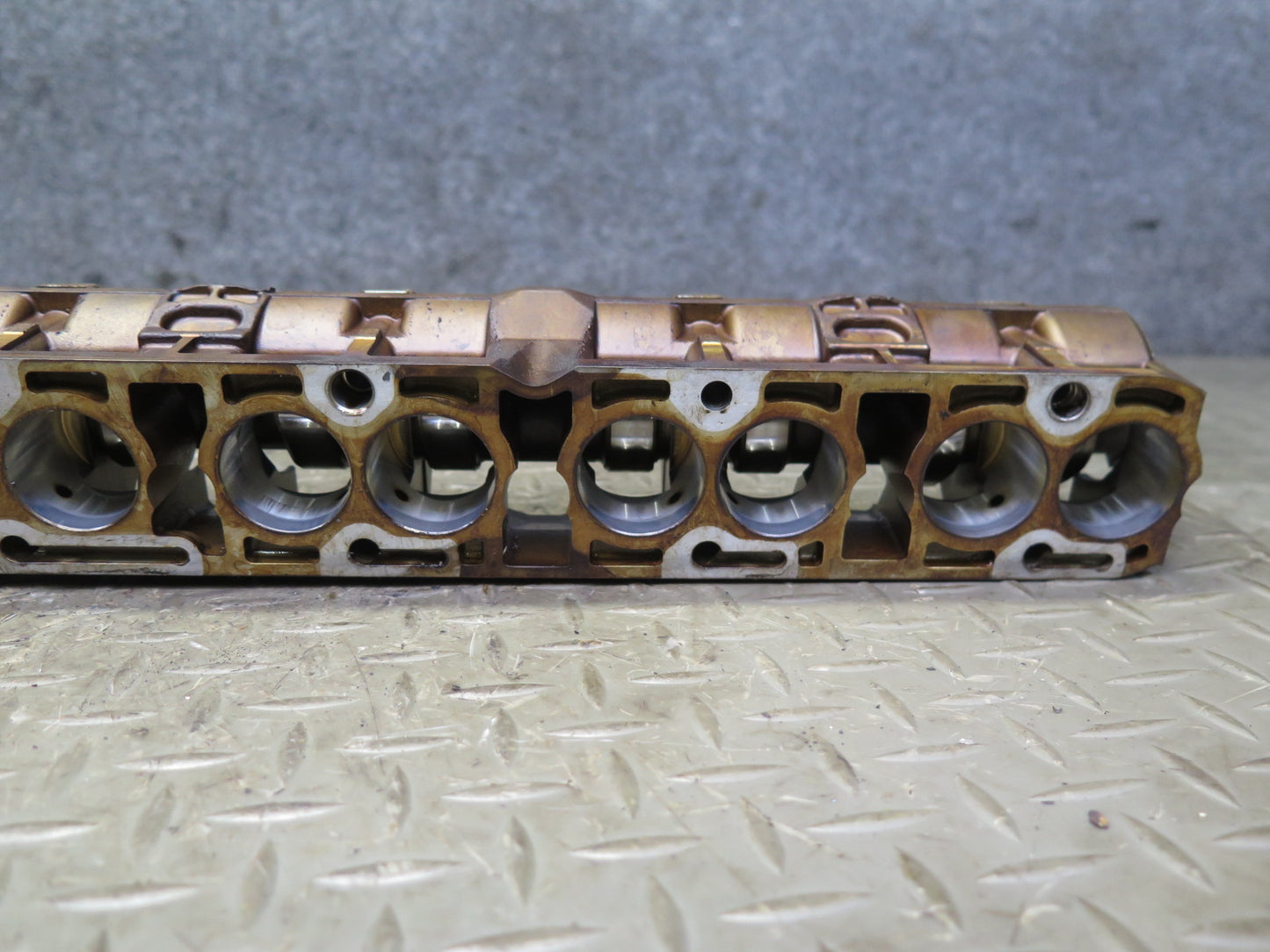 96-99 BMW E36 328iC M52 Engine Intake Camshaft w Tray & Cover OEM