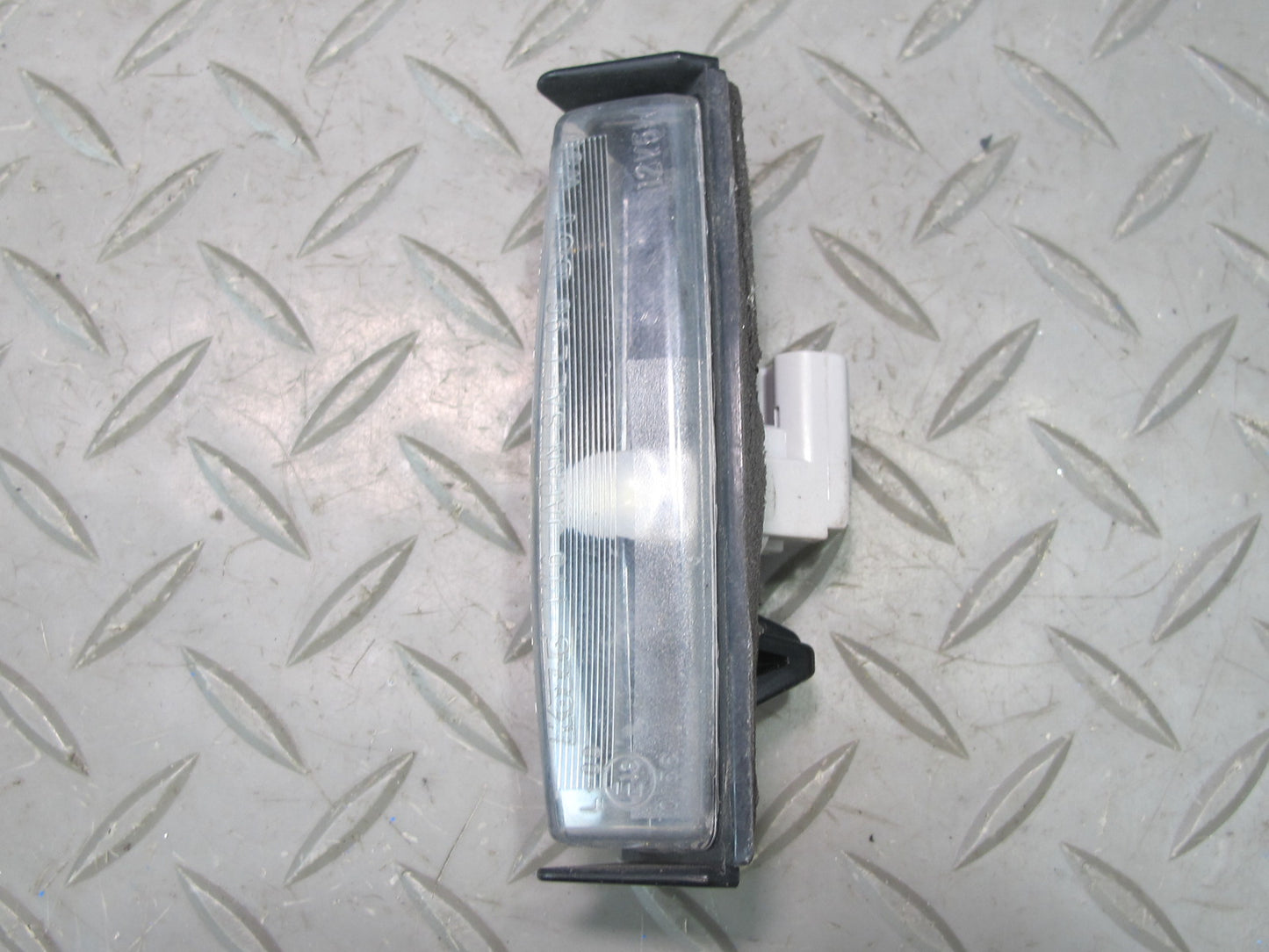 01-06 Lexus UCF30L LS430 Set of 2 Rear Trunk License Plate Light Lamp OEM