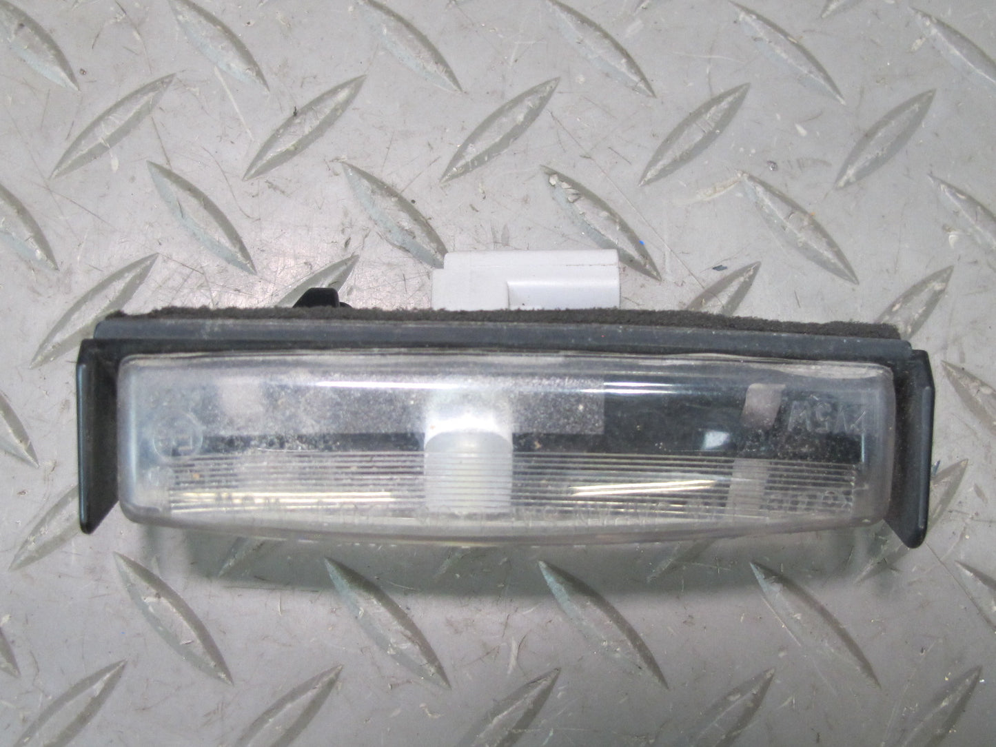 01-06 Lexus UCF30L LS430 Set of 2 Rear Trunk License Plate Light Lamp OEM