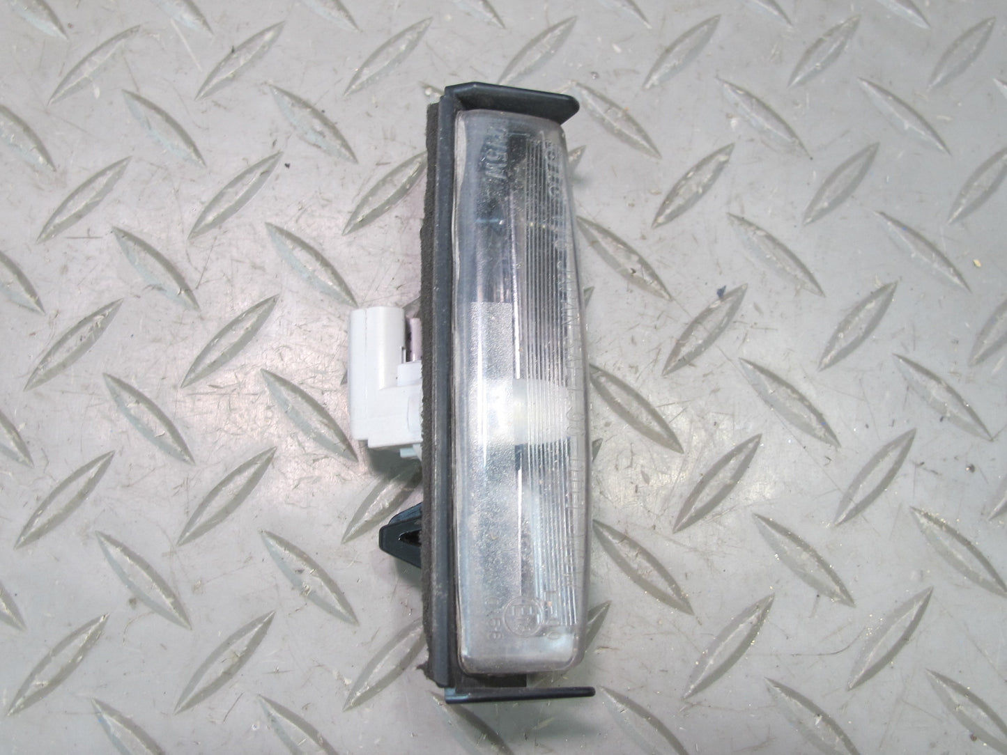 01-06 Lexus UCF30L LS430 Set of 2 Rear Trunk License Plate Light Lamp OEM