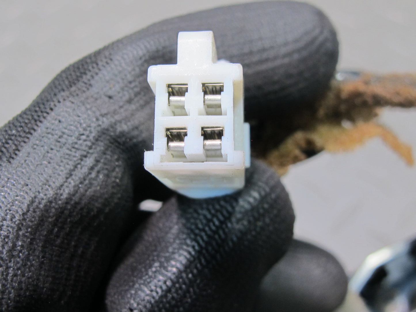 01-06 Lexus UCF30L LS430 Front Center Console Ashtray OEM