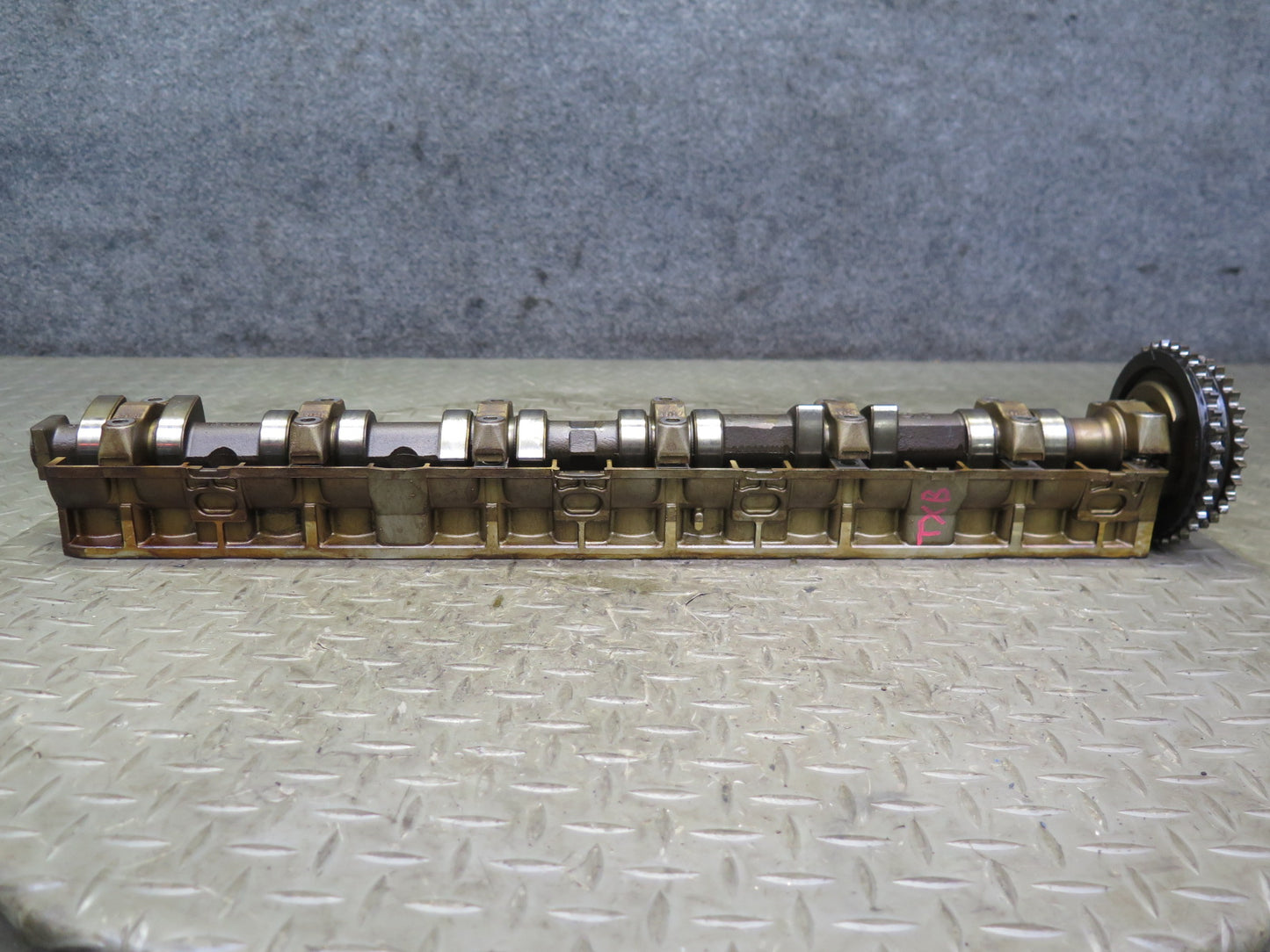 96-99 BMW E36 328iC M52 Engine Exhaust Camshaft w Tray 1703891 OEM