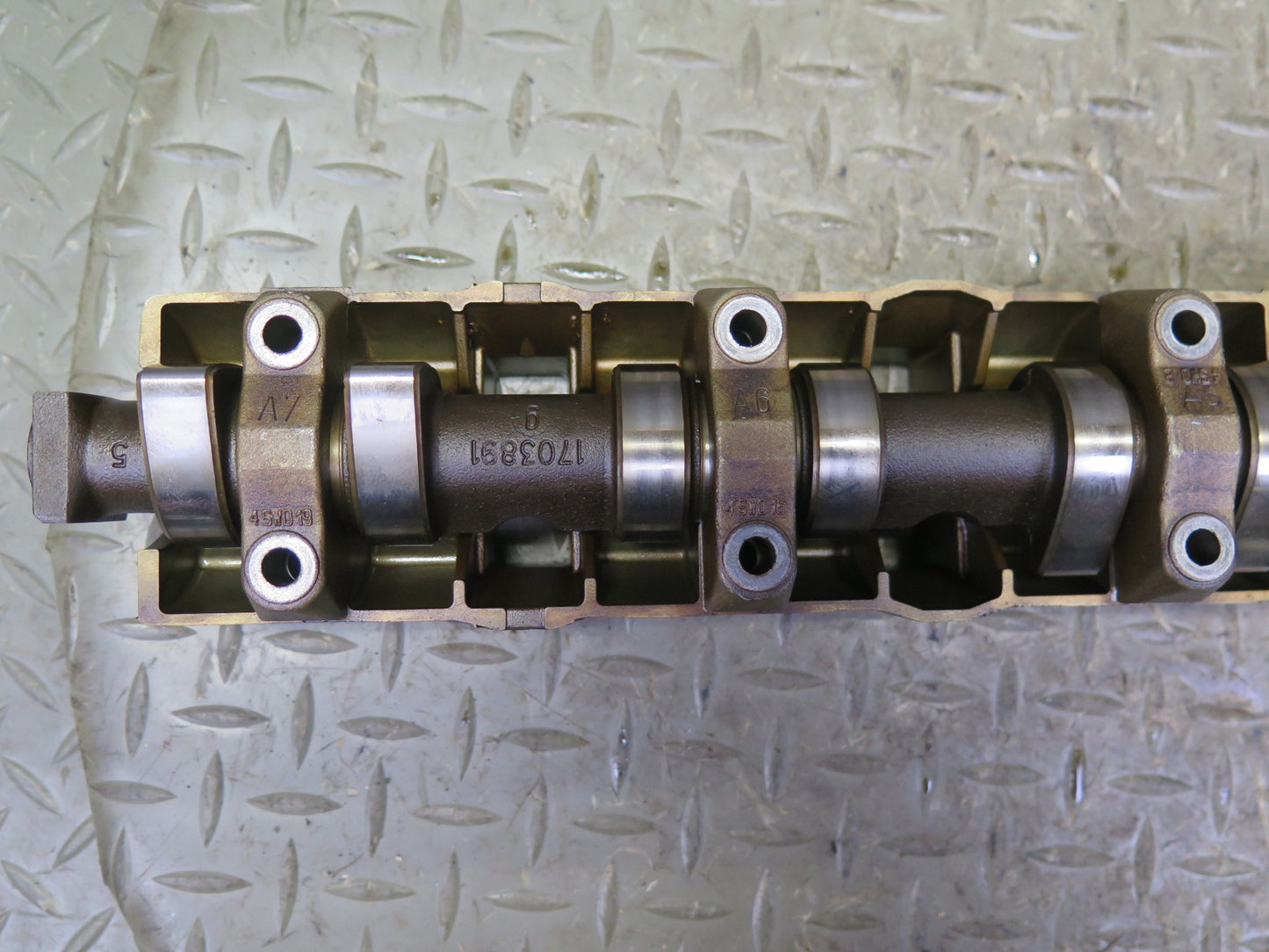 96-99 BMW E36 328iC M52 Engine Exhaust Camshaft w Tray 1703891 OEM