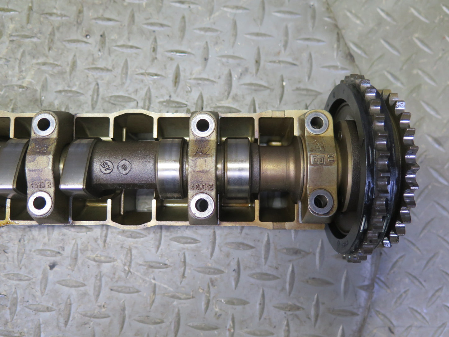 96-99 BMW E36 328iC M52 Engine Exhaust Camshaft w Tray 1703891 OEM