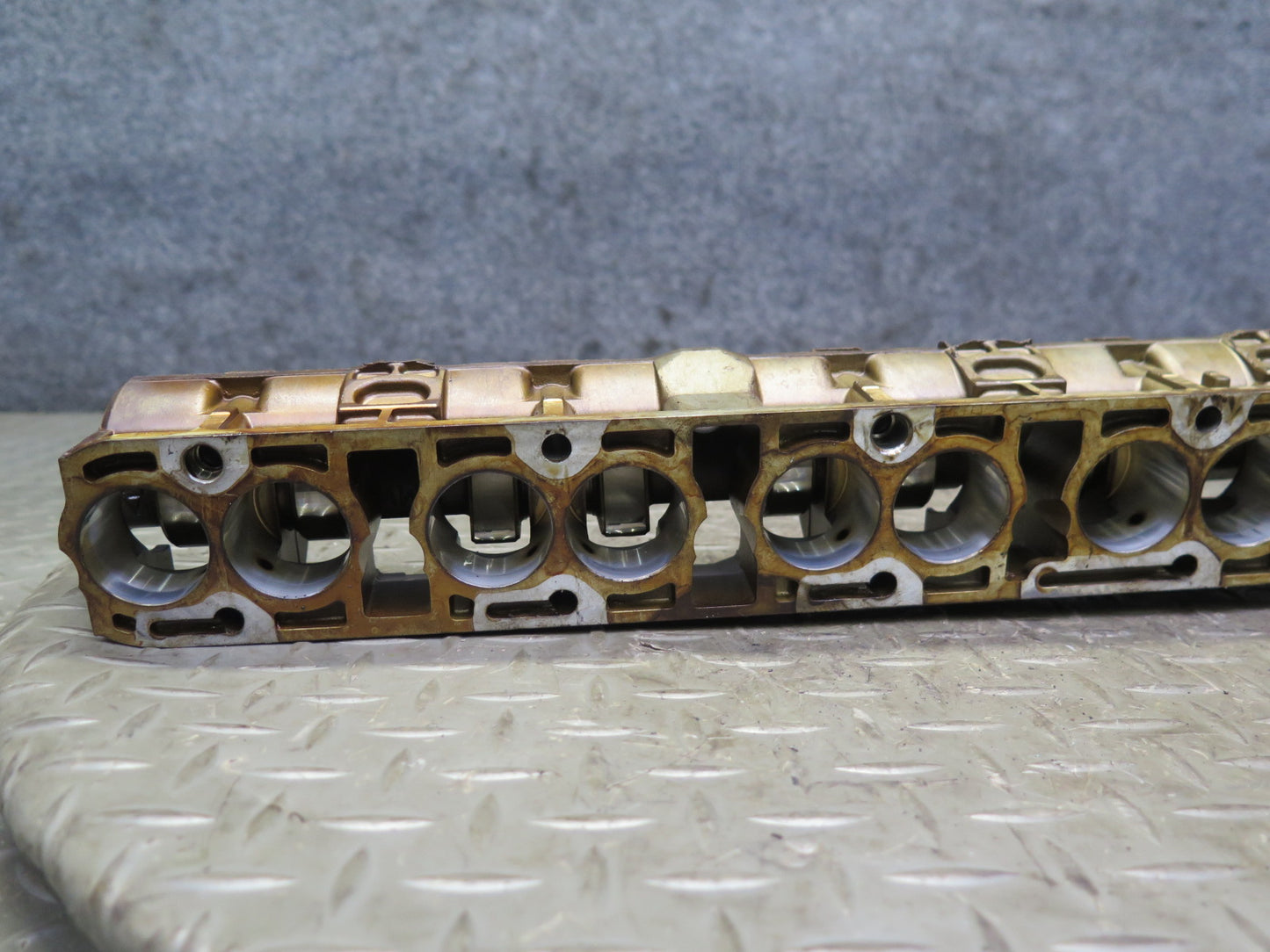 96-99 BMW E36 328iC M52 Engine Exhaust Camshaft w Tray 1703891 OEM