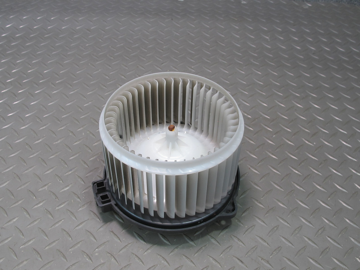 01-06 Lexus UCF30L LS430 A/C Heater Blower Motor Fan 87103-50090 OEM