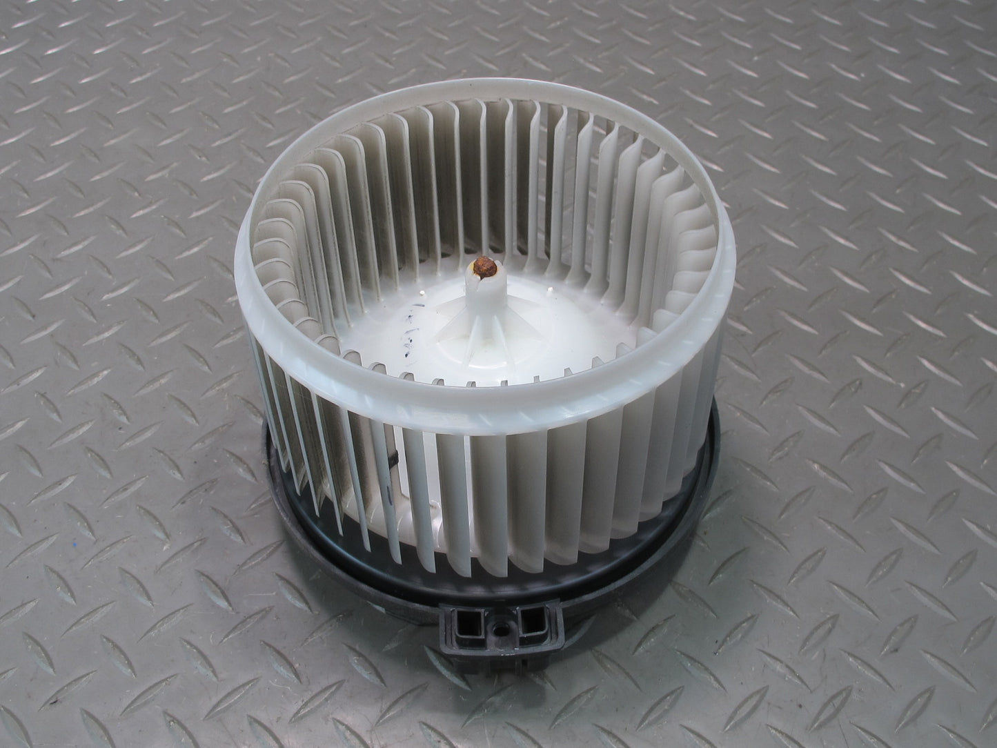 01-06 Lexus UCF30L LS430 A/C Heater Blower Motor Fan 87103-50090 OEM