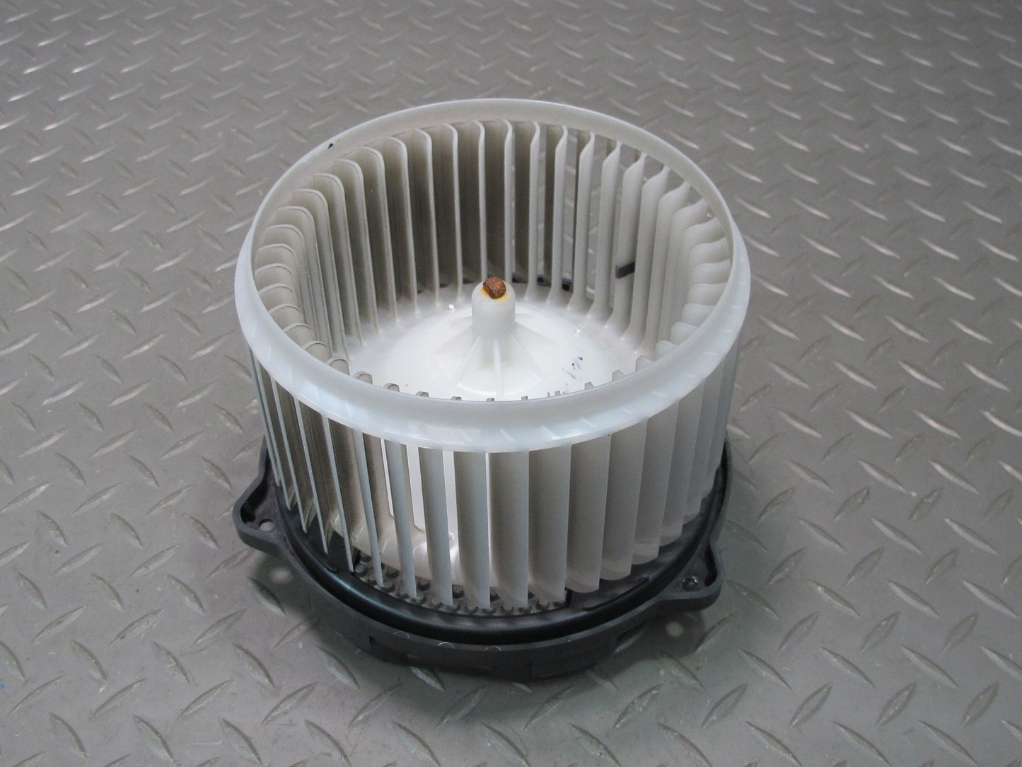 01-06 Lexus UCF30L LS430 A/C Heater Blower Motor Fan 87103-50090 OEM