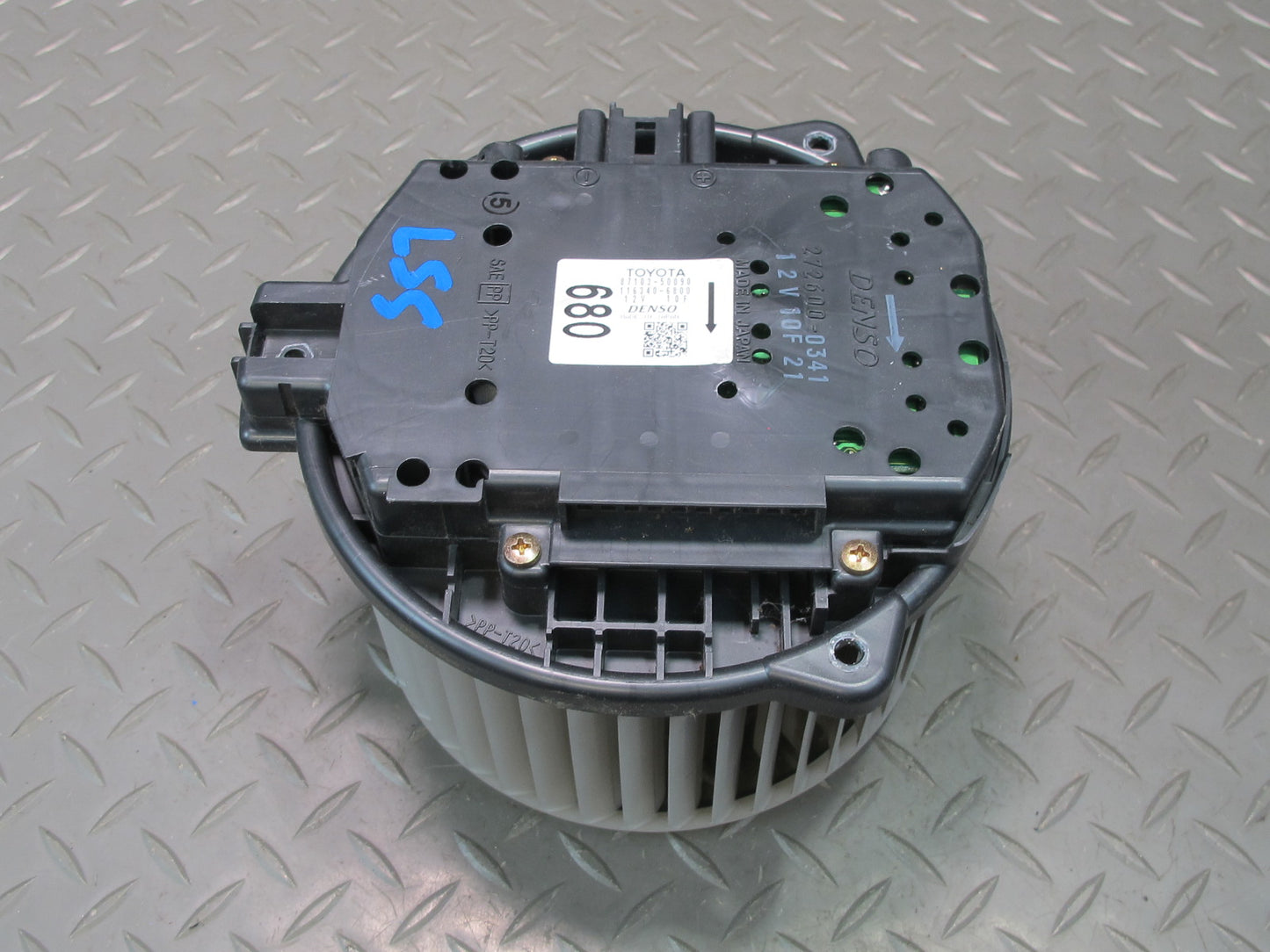 01-06 Lexus UCF30L LS430 A/C Heater Blower Motor Fan 87103-50090 OEM