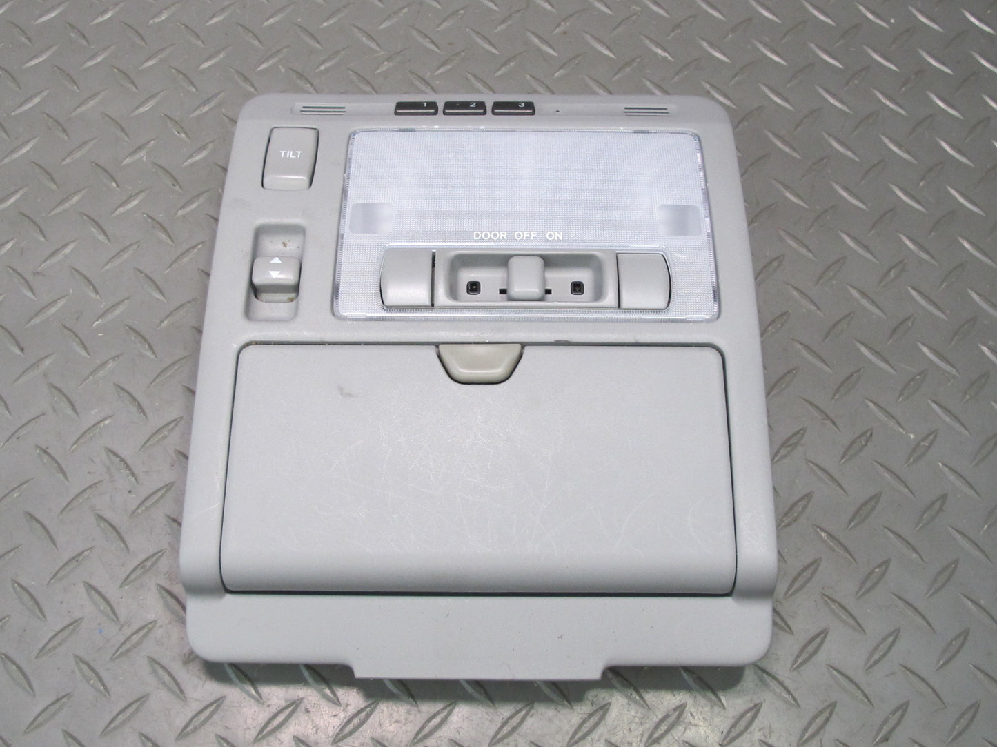 04-06 Lexus UCF30L LS430 Front Overhead Console Dome Reading Light w Sunroof OEM