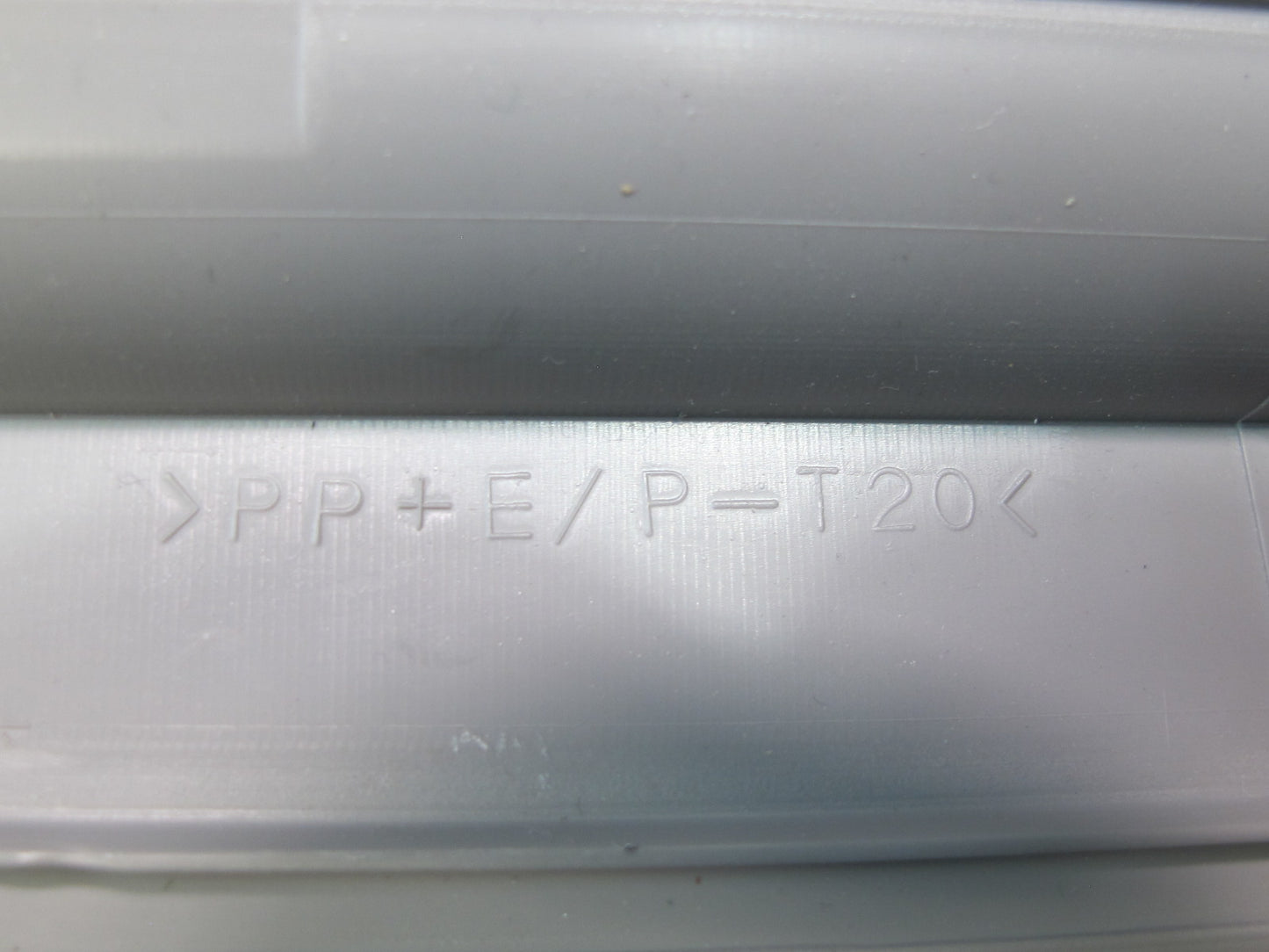 04-06 Lexus UCF30L LS430 Front Overhead Console Dome Reading Light w Sunroof OEM