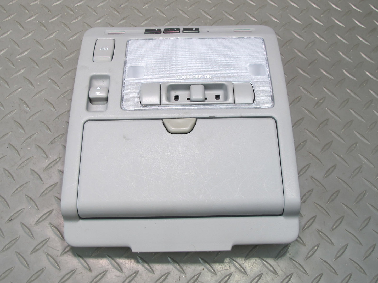 04-06 Lexus UCF30L LS430 Front Overhead Console Dome Reading Light w Sunroof OEM