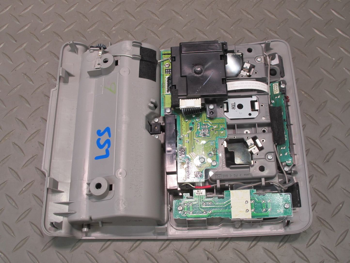 04-06 Lexus UCF30L LS430 Front Overhead Console Dome Reading Light w Sunroof OEM