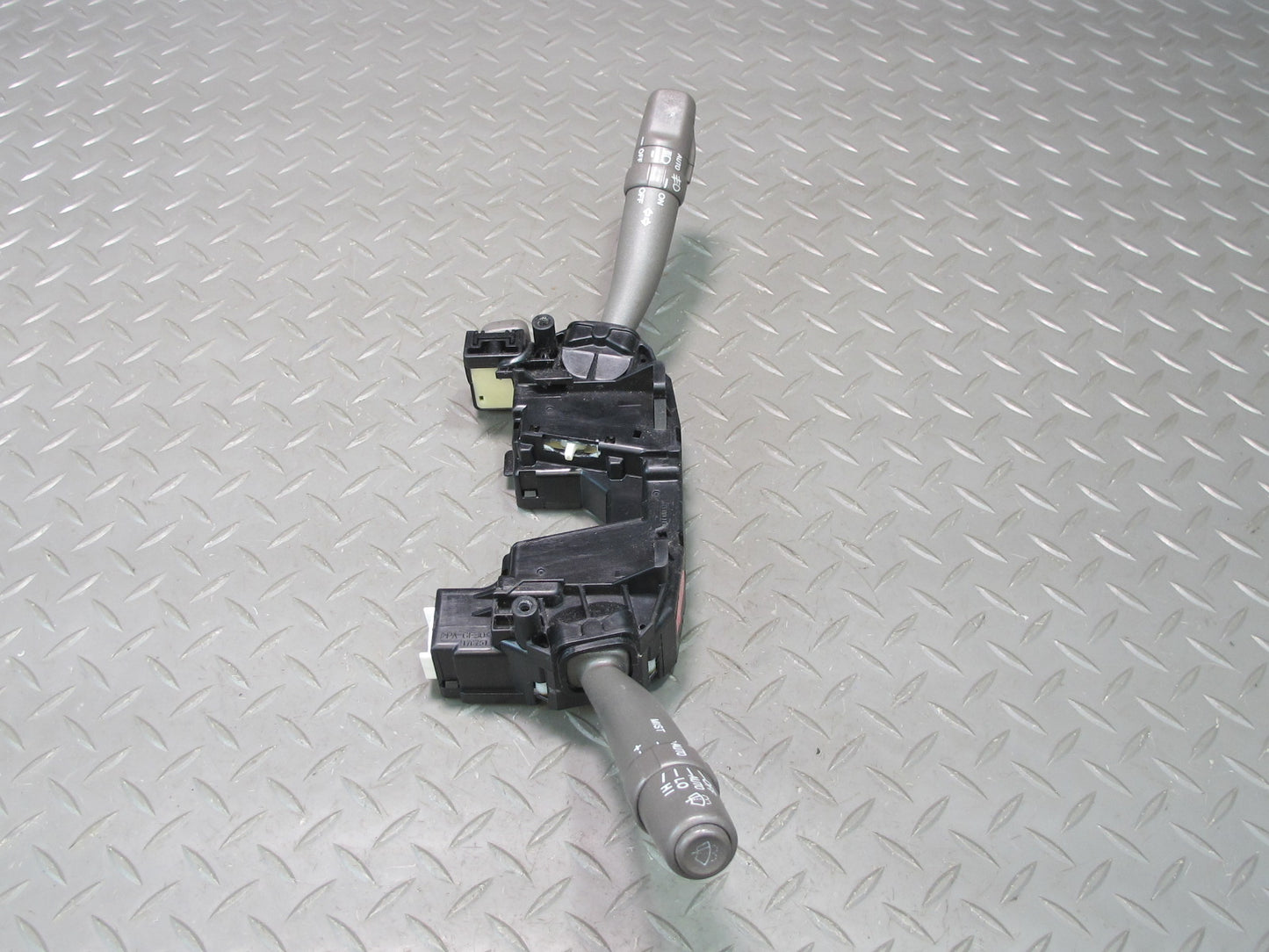 04-06 Lexus UCF30L LS430 Steering Column Headlight Turn Signal Wiper Switch OEM