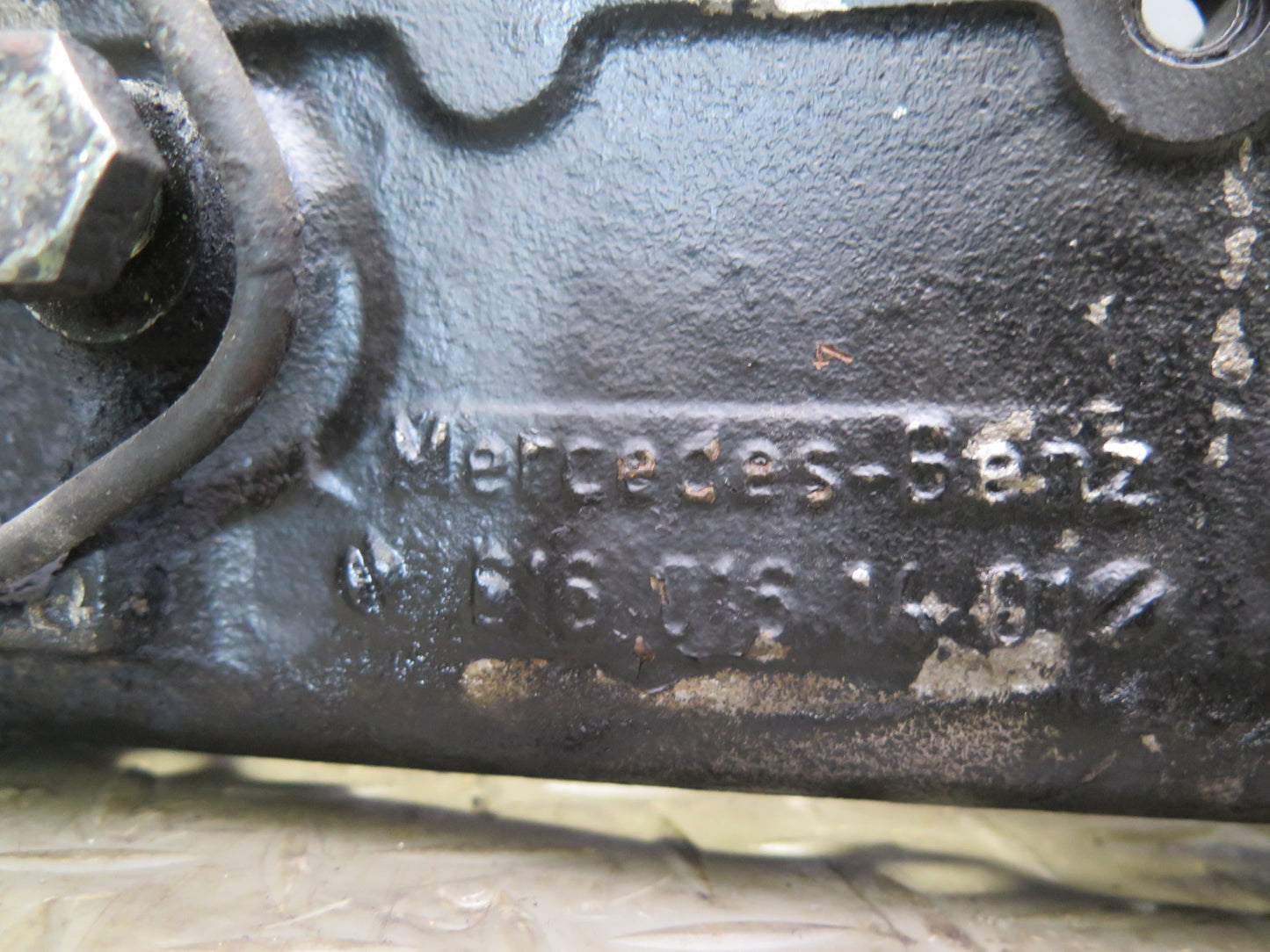 81-83 Mercedes W123 240D 2.4L 616.912 Diesel Engine Motor Cylinder Head 117K OEM