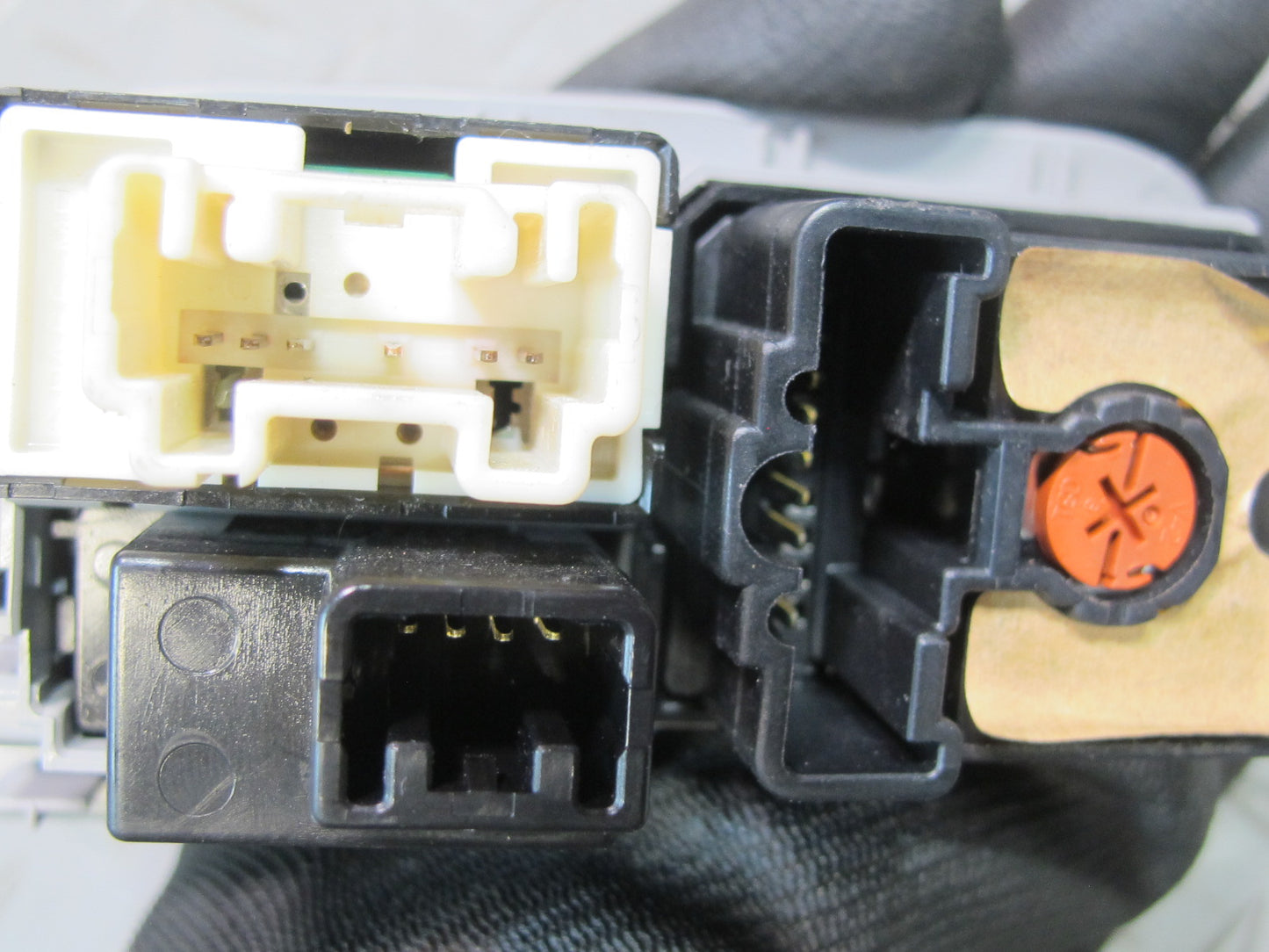 01-06 Lexus UCF30L LS430 Side View Mirror w Auto Fold & PDC Switch Gray OEM