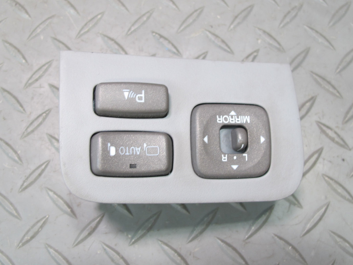 01-06 Lexus UCF30L LS430 Side View Mirror w Auto Fold & PDC Switch Gray OEM