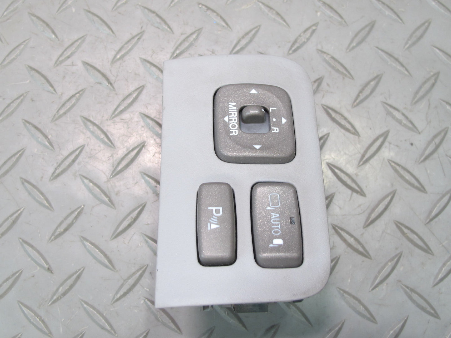 01-06 Lexus UCF30L LS430 Side View Mirror w Auto Fold & PDC Switch Gray OEM